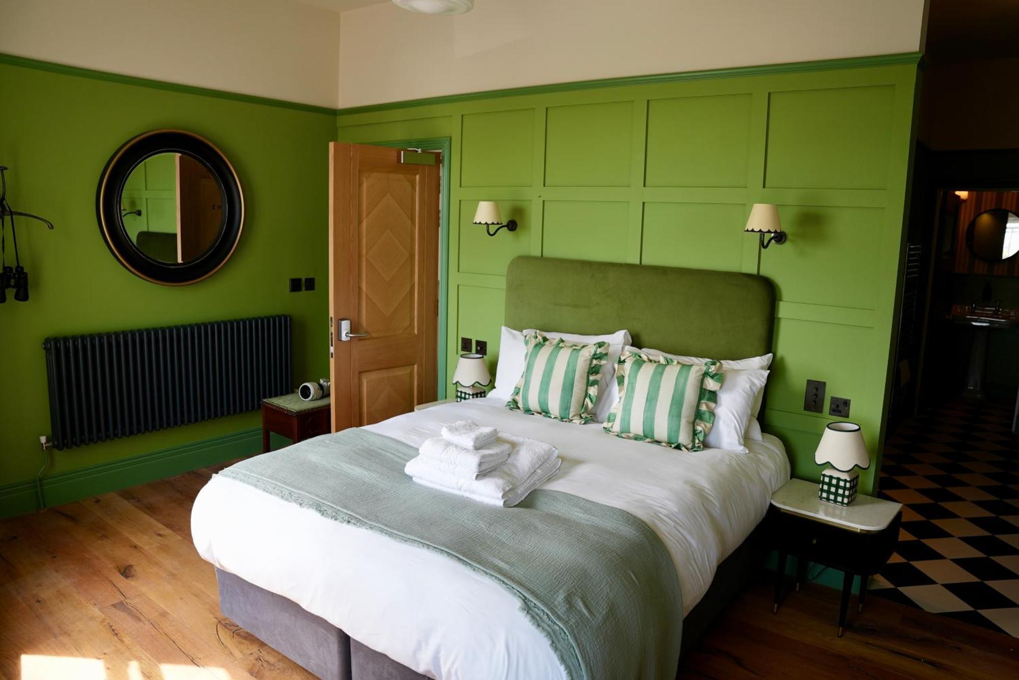 פולקסטון The London & Paris Hotel מראה חיצוני תמונה