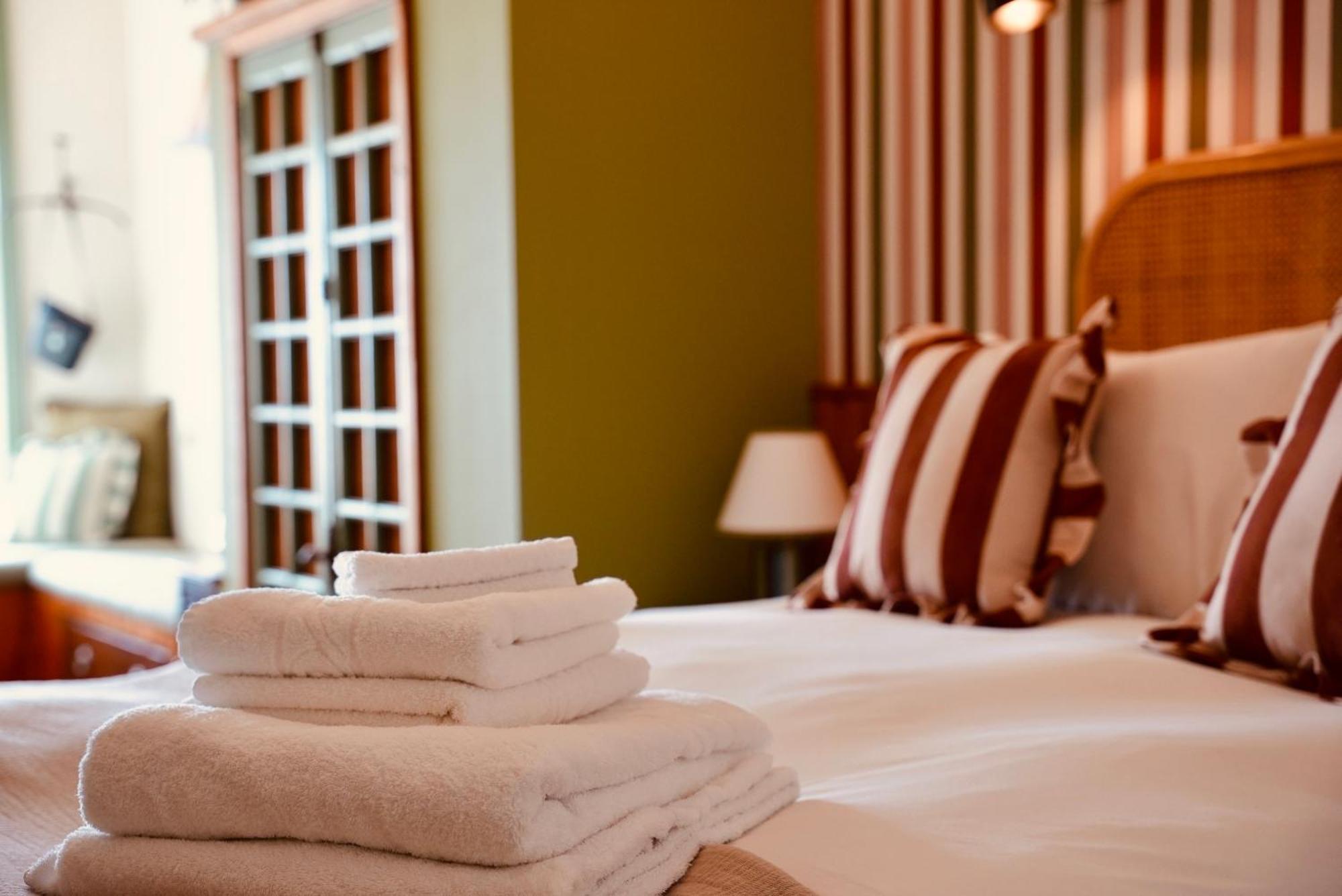 פולקסטון The London & Paris Hotel מראה חיצוני תמונה